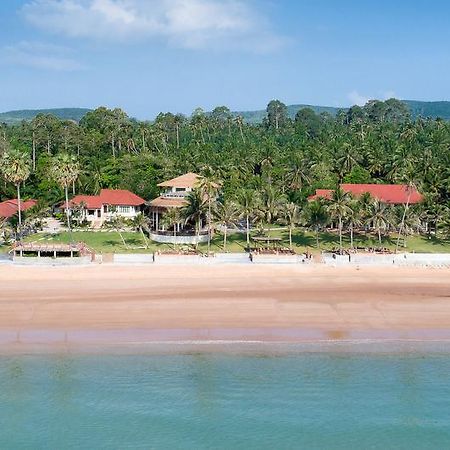 Ban Saithong Beach Resort Bang Saphan Noi Exterior foto