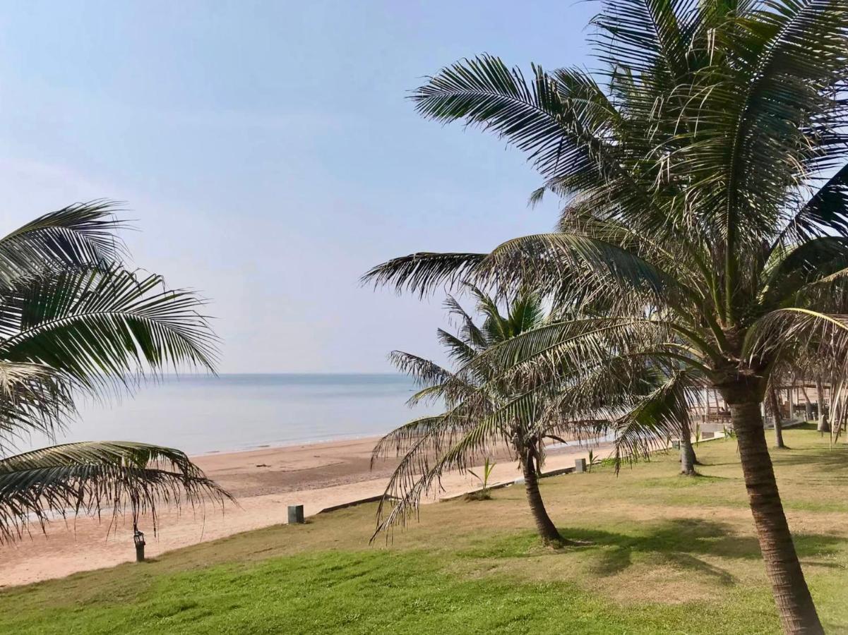 Ban Saithong Beach Resort Bang Saphan Noi Exterior foto