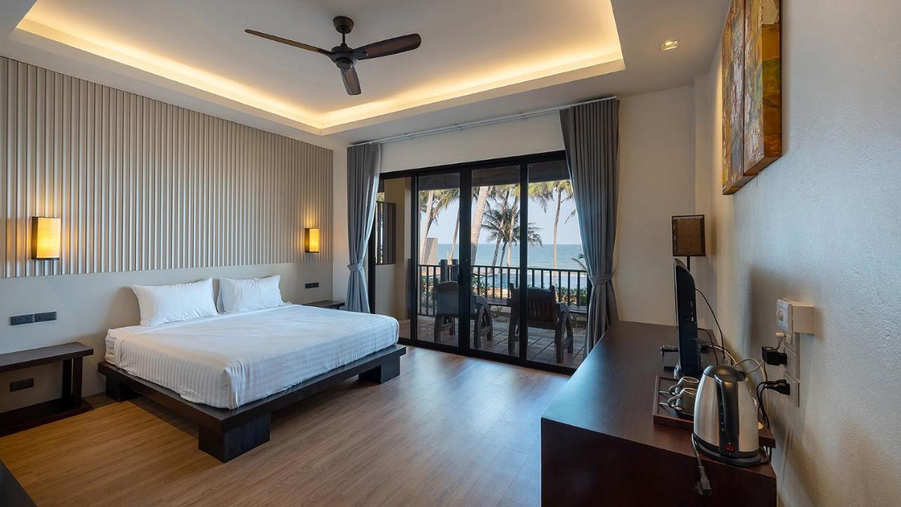 Ban Saithong Beach Resort Bang Saphan Noi Exterior foto